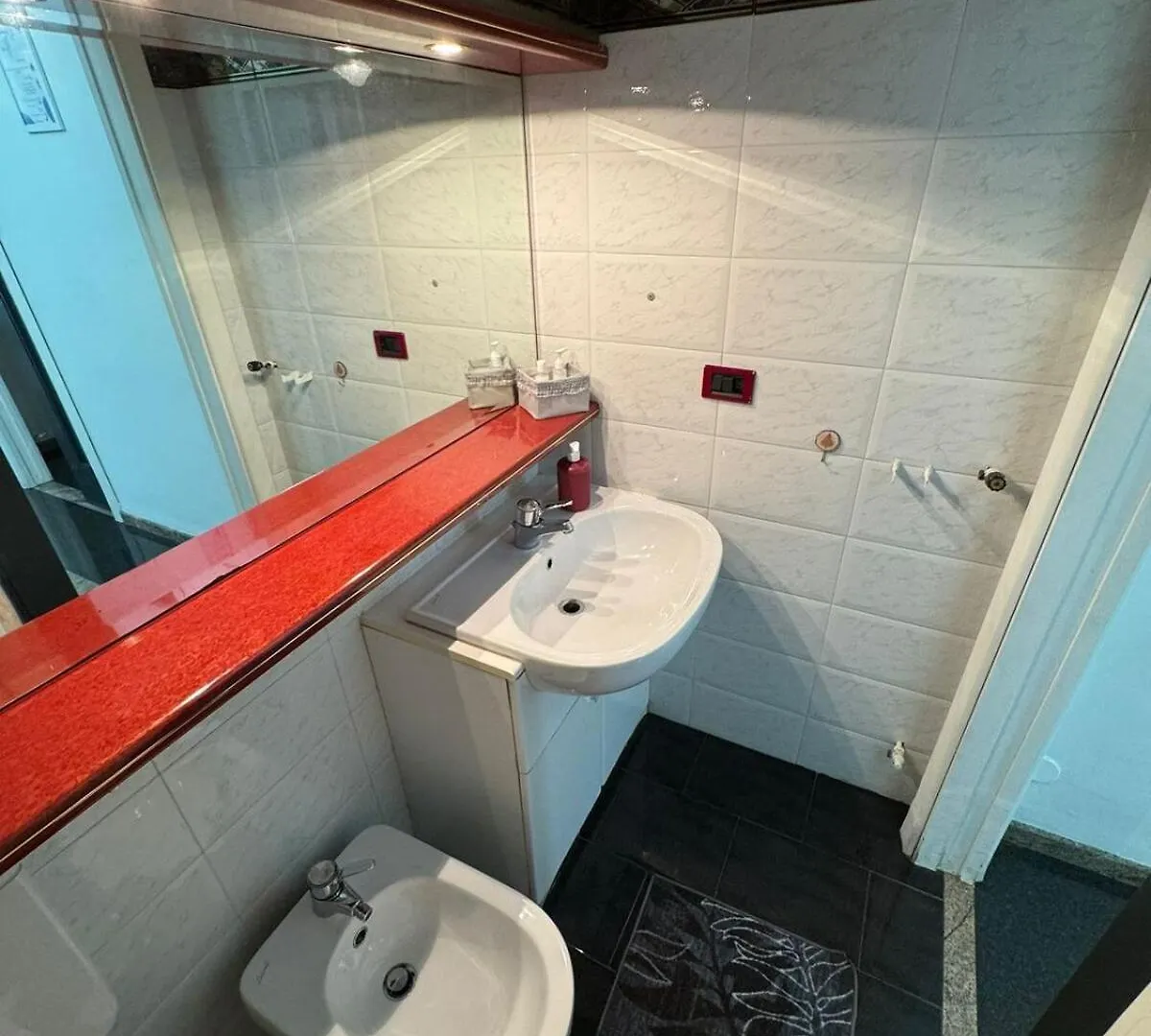 Oasi In Centro Apartment Bari Italy