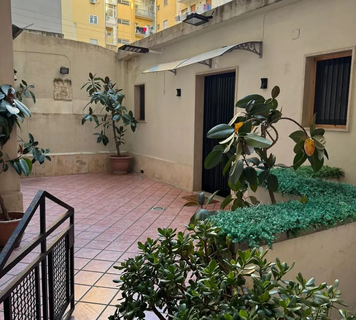 Oasi In Centro Apartment Bari 0*,  Italy